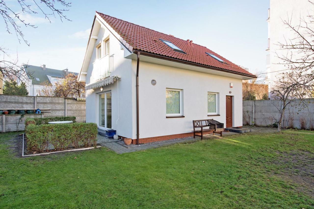 Апартаменты "Over The Rainbow" - Lovely House Close To The Beach Гданьск Экстерьер фото