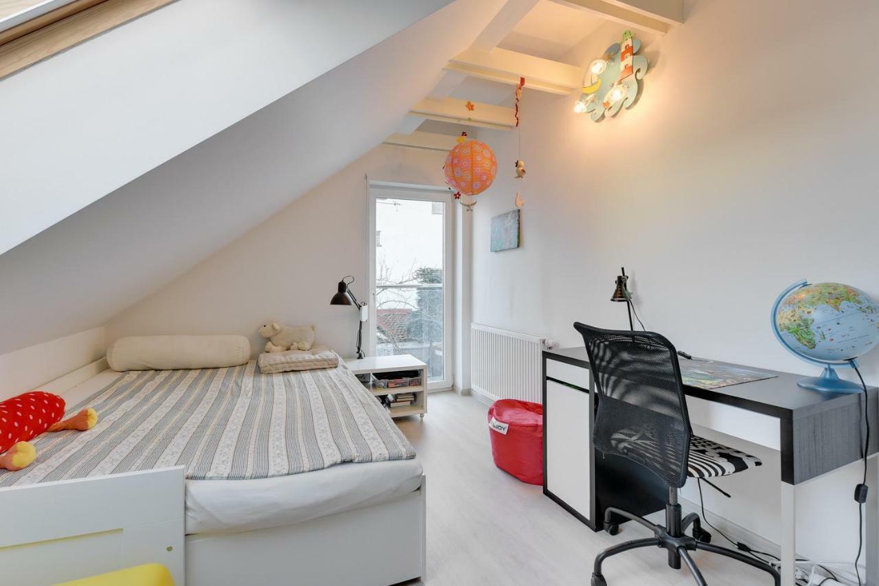 Апартаменты "Over The Rainbow" - Lovely House Close To The Beach Гданьск Экстерьер фото